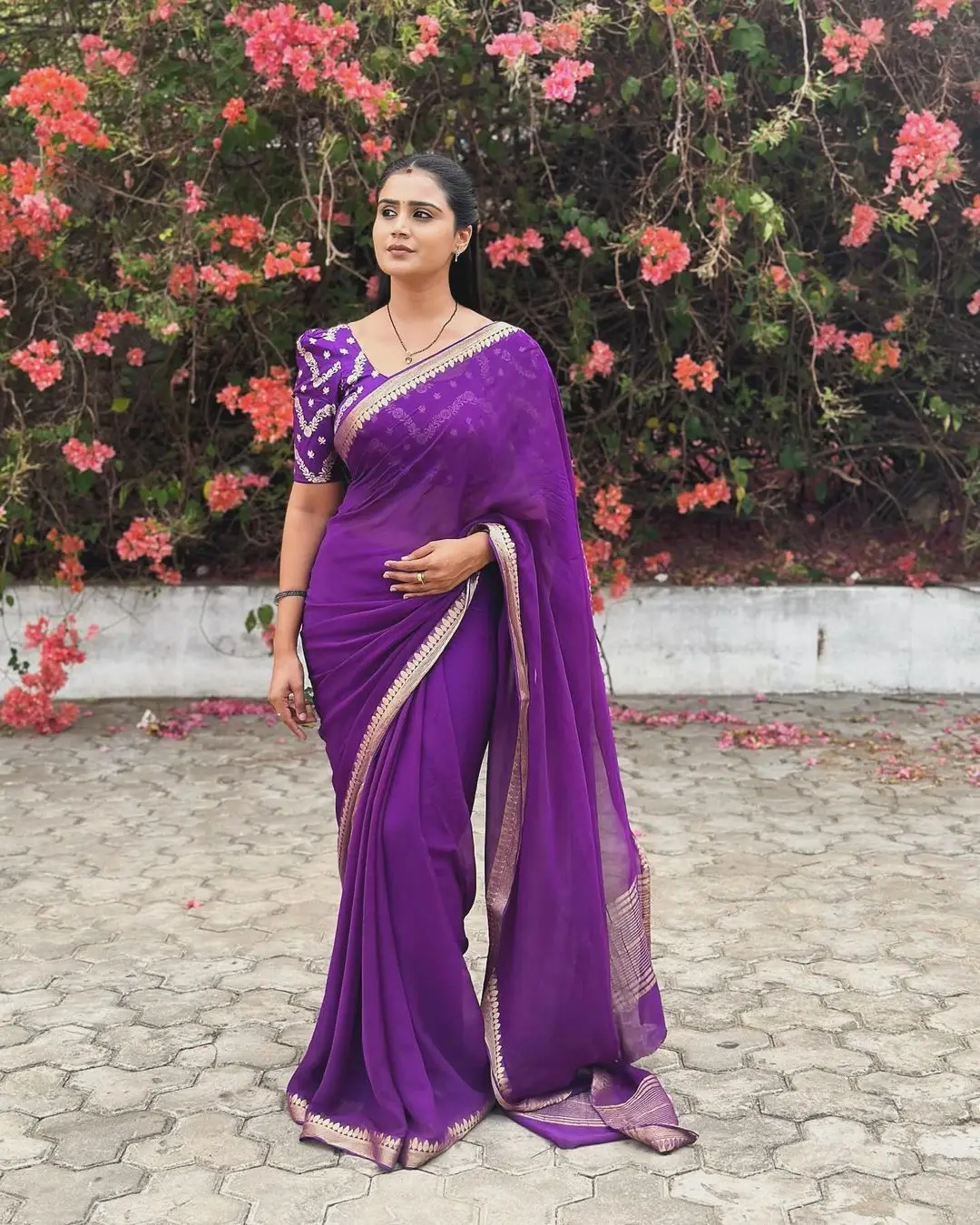 INDIAN GIRL KAVYA SHREE IN TRADITIONAL VIOLET SAREE BLOUSE 3